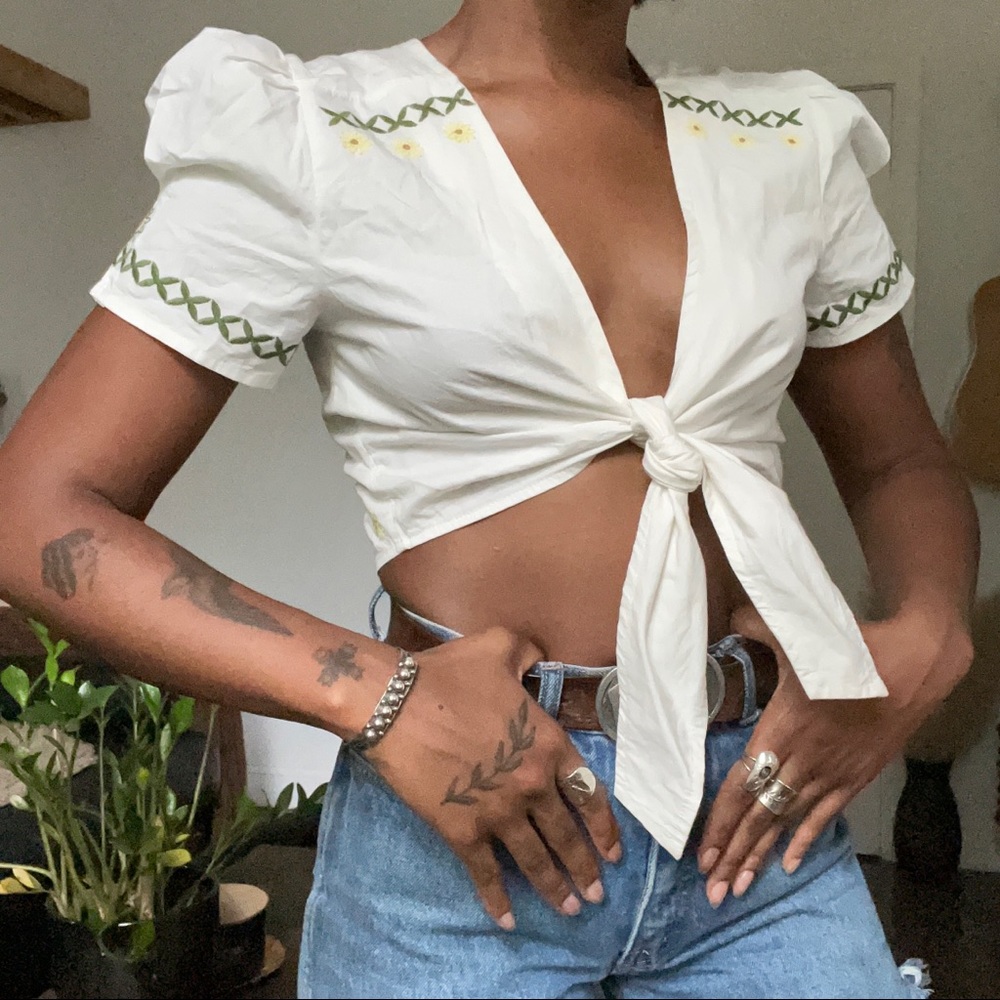 Urban Outfitters Puff Sleeve Tie-Front Cropped top